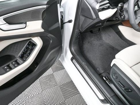 New 2025 Audi A5 2.0T Prestige image 8