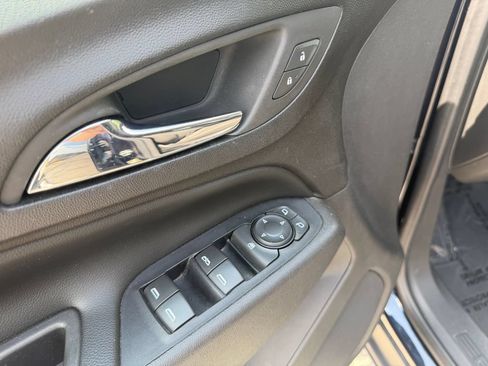 Used 2020 Chevrolet Equinox LT AWD/4WD image 18