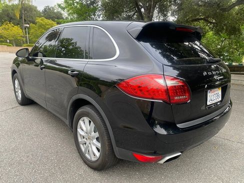 Used 2012 Porsche Cayenne AWD/4WD image 17