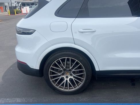 Certified 2023 Porsche Cayenne image 23