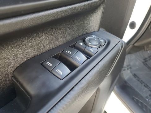 Used 2021 Chevrolet Silverado 2500 Custom w/ Custom Value Package image 21