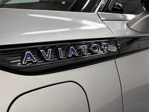 Used 2020 Lincoln Aviator Grand Touring w/ Elements Package Plus image 15