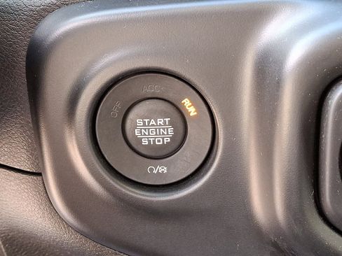 Certified 2021 Jeep Wrangler Unlimited Sport image 26