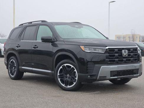 New 2026 Honda Pilot image 2