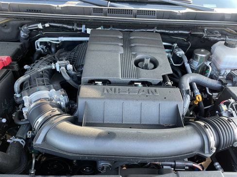 Certified 2025 Nissan Frontier PRO-4X AWD/4WD image 19