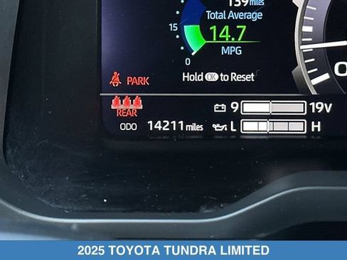 Used 2025 Toyota Tundra Limited AWD/4WD image 26