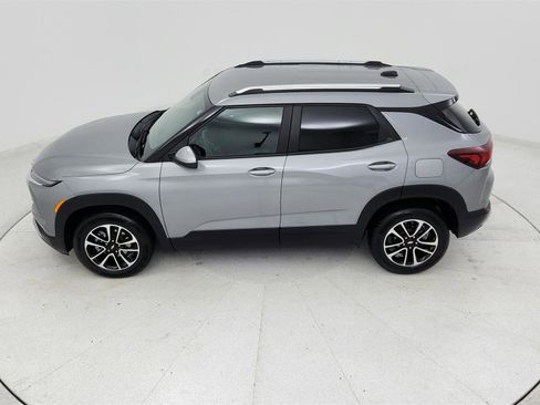 Used 2025 Chevrolet TrailBlazer LT AWD/4WD image 14