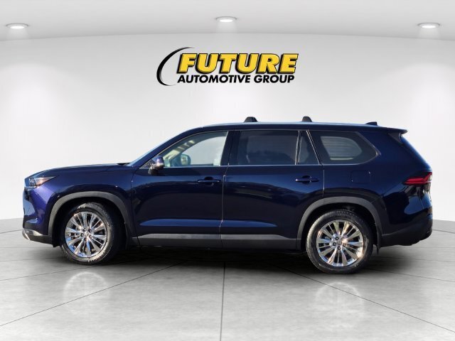 Used 2025 Toyota Grand Highlander AWD image 9