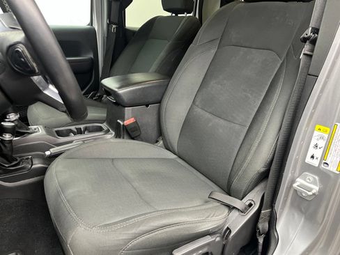 Used 2020 Jeep Gladiator Sport w/ Quick Order Package 24S AWD/4WD image 19