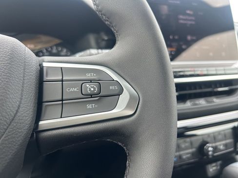New 2026 Jeep Compass Latitude AWD/4WD image 17