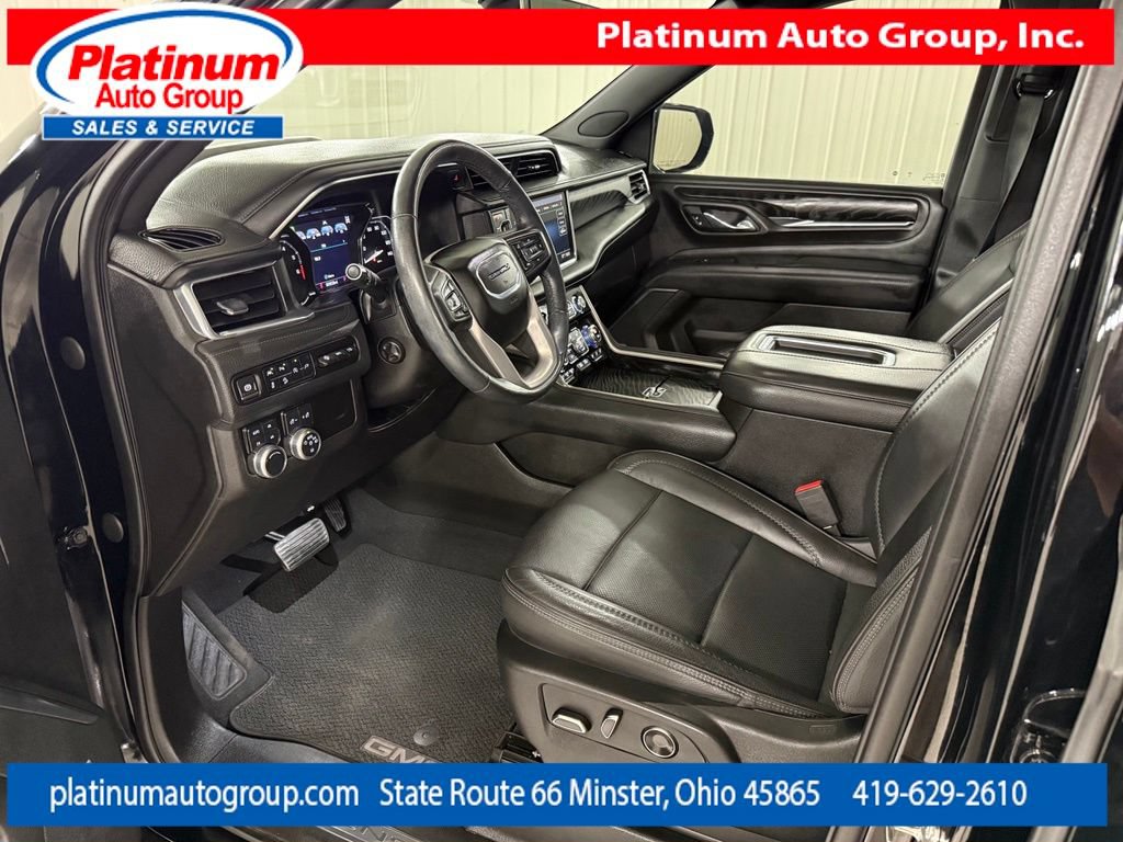 Used 2021 GMC Yukon Denali w/ Denali Premium Package AWD/4WD image 10