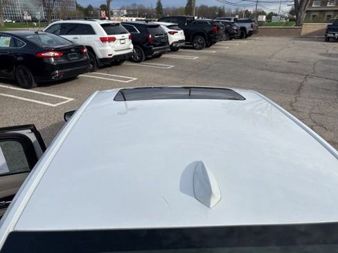 Used 2015 Chevrolet Malibu LT w/ Power Convenience Package image 13