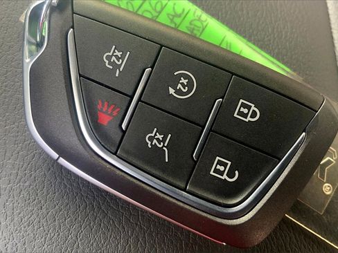 New 2026 Cadillac Escalade 4WD w/ LPO, Floor Liner Package image 38