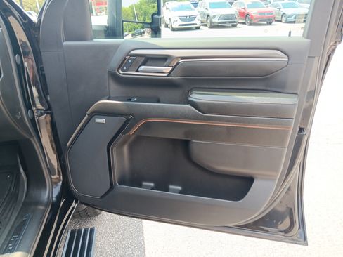Used 2024 GMC Sierra 2500 AT4 w/ AT4 Premium Plus Package AWD/4WD image 21
