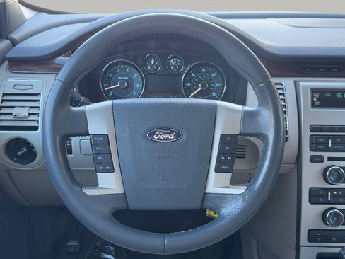 Used 2009 Ford Flex SEL image 24