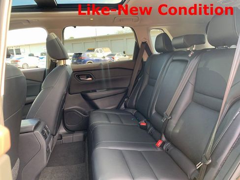 Used 2023 Nissan Rogue SL w/ SL Premium Package image 27
