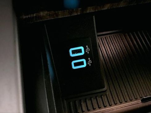 Used 2018 Ford F250 Lariat w/ Lariat Ultimate Package image 33