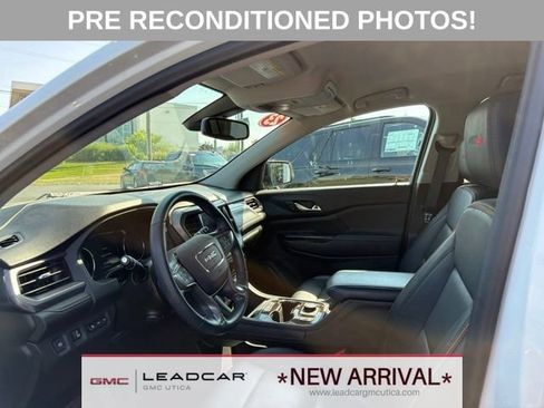 Used 2023 GMC Acadia AT4 w/ Technology Package AWD/4WD image 24