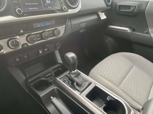 Used 2023 Toyota Tacoma SR5 w/ Technology Package AWD/4WD image 33