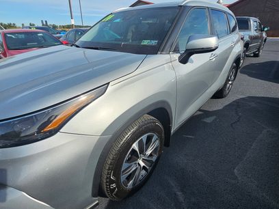 Used 2024 Toyota Highlander XLE