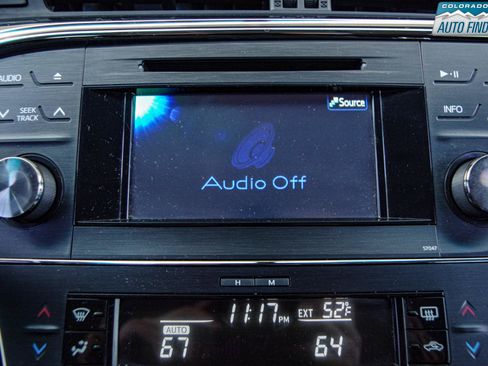 Used 2013 Toyota Avalon XLE Premium FWD image 19
