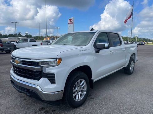 Used 2023 Chevrolet Silverado 1500 LT AWD/4WD image 4