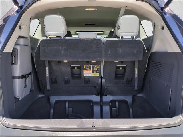 Used 2021 Toyota Sienna XLE FWD image 6