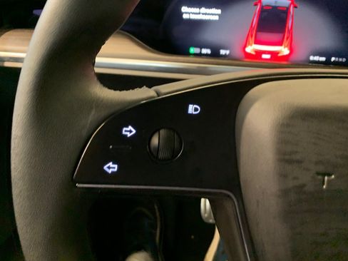 Used 2023 Tesla Model X AWD/4WD image 21