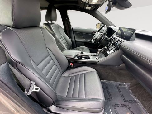 Used 2023 Lexus IS 500 image 30