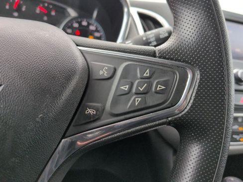 Used 2020 Chevrolet Equinox LT image 24