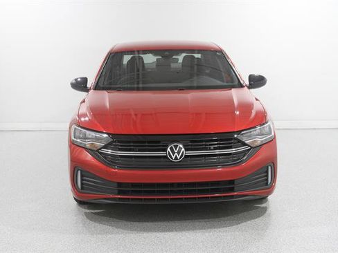 Used 2024 Volkswagen Jetta Sport FWD image 2