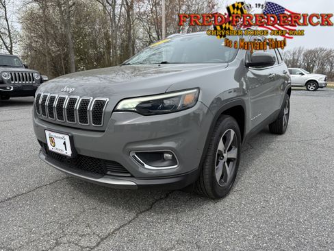 Used 2020 Jeep Cherokee Limited w/ Technology Group image 3