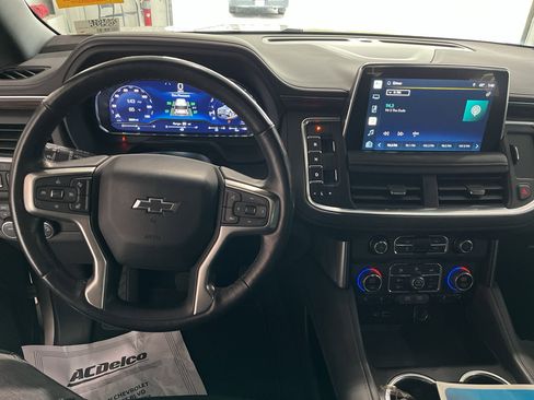 Used 2022 Chevrolet Tahoe Z71 w/ Luxury Package AWD/4WD image 20