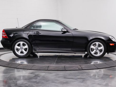 Used 2003 Mercedes-Benz SLK 320 image 38