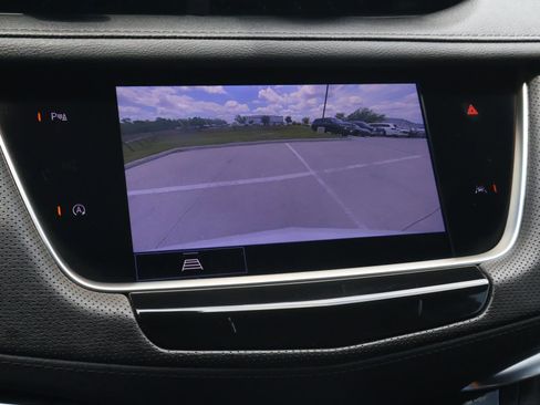 Used 2023 Cadillac XT6 Luxury FWD image 30