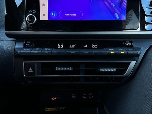 Used 2025 Toyota Camry LE image 26