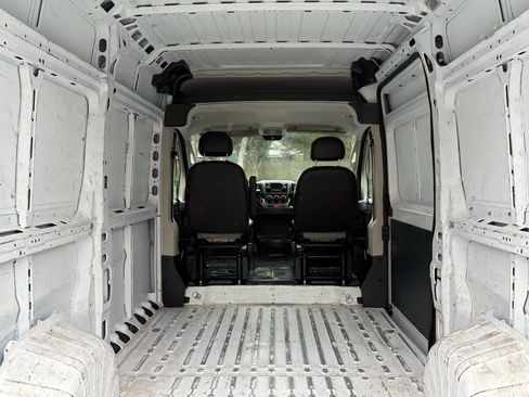 Used 2020 RAM ProMaster 2500 image 23
