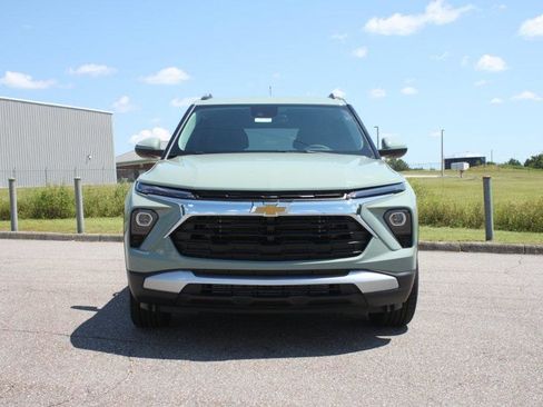 New 2026 Chevrolet TrailBlazer LT w/ Convenience Package image 3