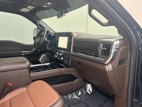 Used 2025 Ford F250 King Ranch AWD/4WD image 23