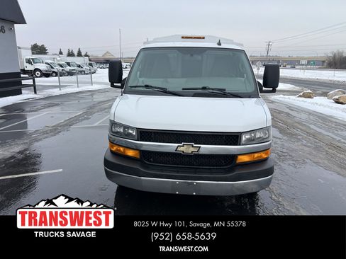 Used 2019 Chevrolet Express 3500 Work Van w/ Power Convenience Package image 13