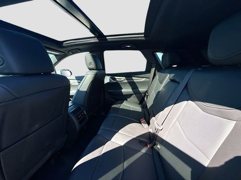 Certified 2023 Cadillac XT5 Sportv w/ Technology Package image 27