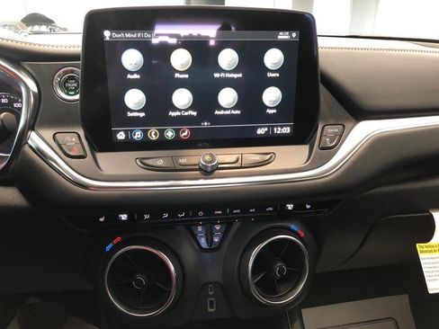 Used 2024 Chevrolet Blazer LT w/ LPO, Black Grille Bar Package AWD/4WD image 16