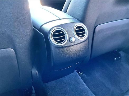 Certified 2022 Mercedes-Benz GLC 300 4MATIC image 25