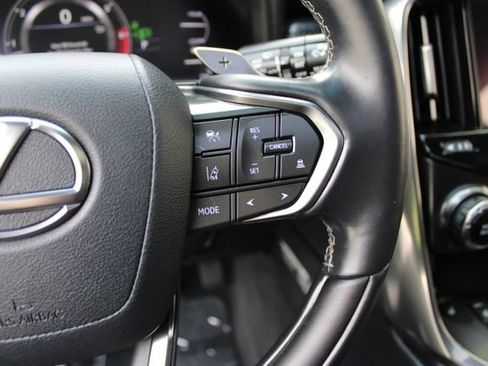 Used 2024 Lexus LX 600 4WD w/ Appearance Package image 27