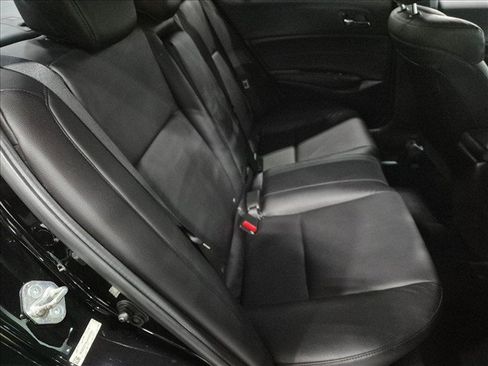 Used 2018 Acura ILX w/ AcuraWatch Plus Package FWD image 20