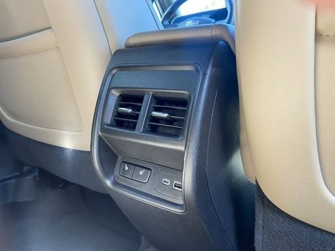 Certified 2025 Cadillac XT4 Premium Luxury image 13