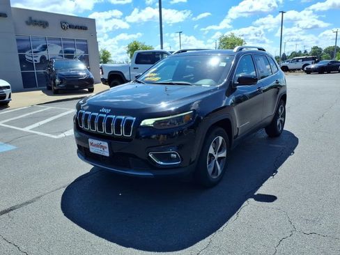 Used 2021 Jeep Cherokee Limited AWD/4WD image 2