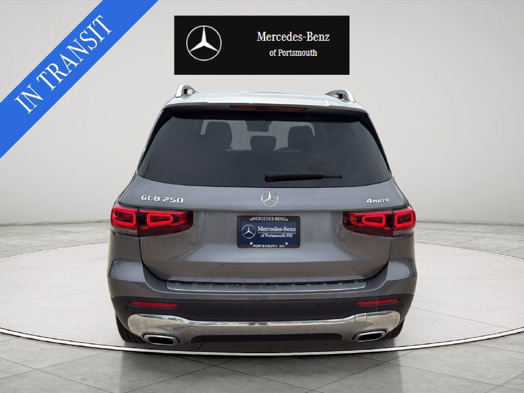Certified 2022 Mercedes-Benz GLB 250 4MATIC image 4