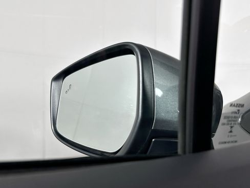 Used 2025 Nissan Versa SV FWD image 16