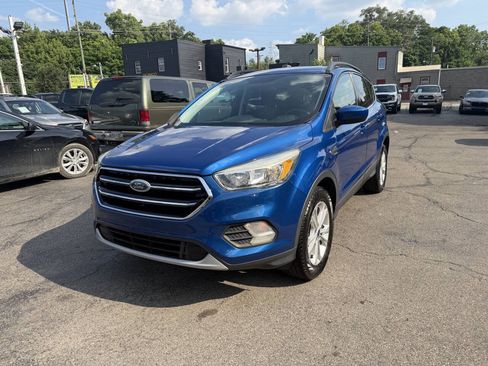 Used 2018 Ford Escape SE AWD/4WD image 4
